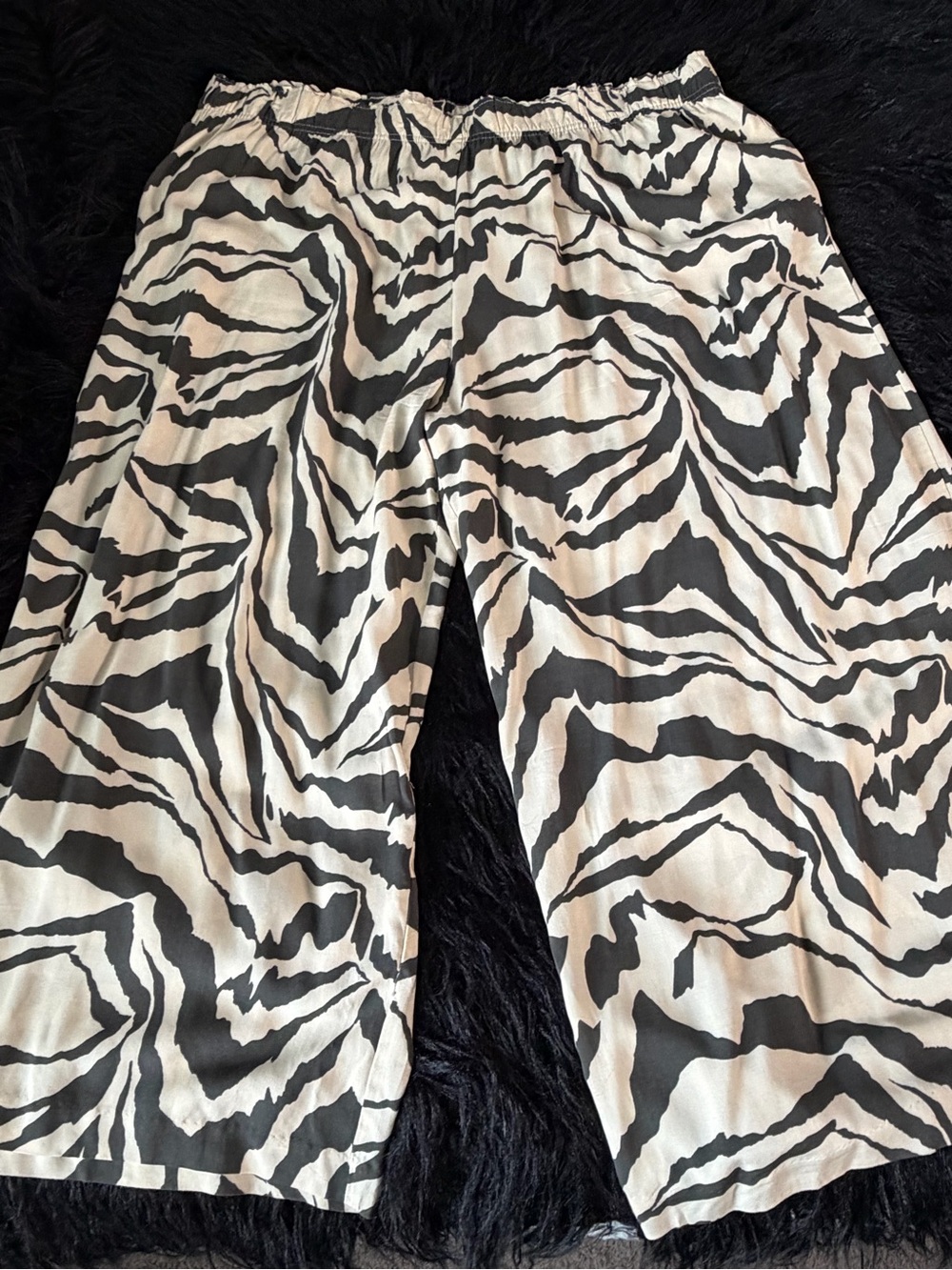 H&M Zebra Print Wide Leg Pants - Gray & Off White